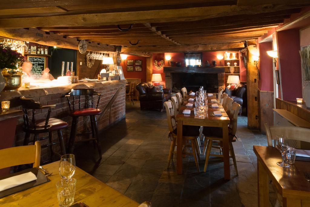 The Mole And Chicken Long Crendon Exterior foto